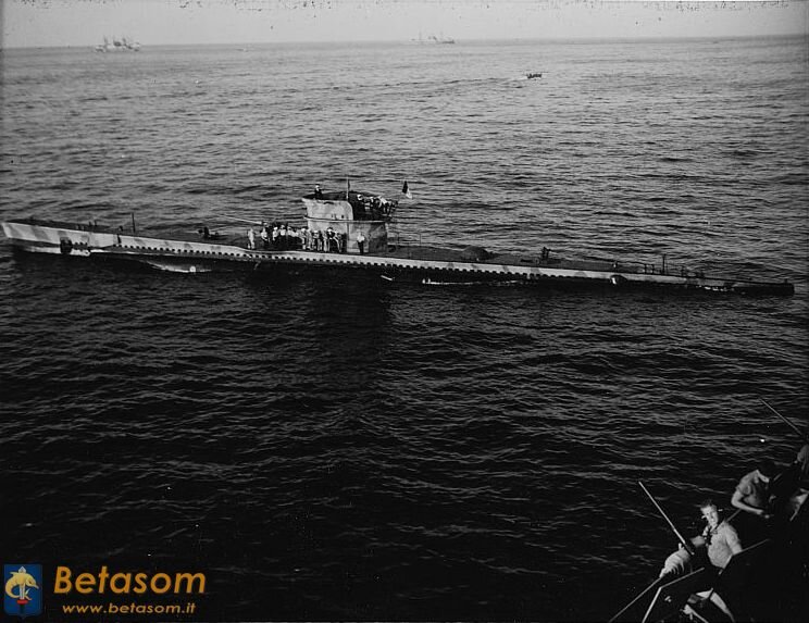 Smg.NICHELIO_Golfo.Salerno-09.09.1943_www.history.navy.mil_800.jpg