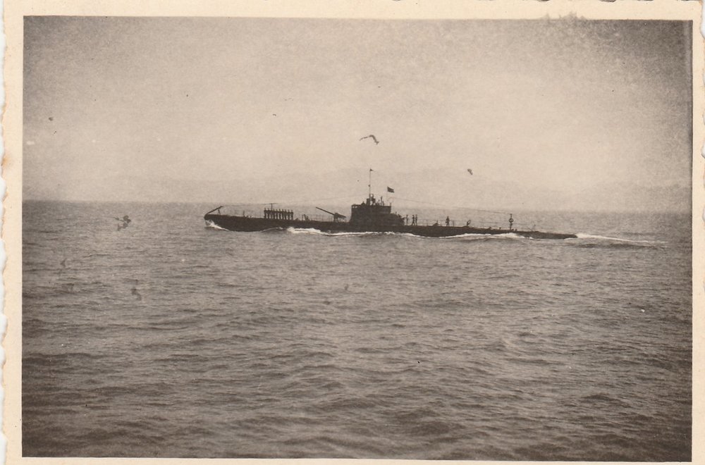 Sommergibile Adua 05-1937 Egeo 01.jpg