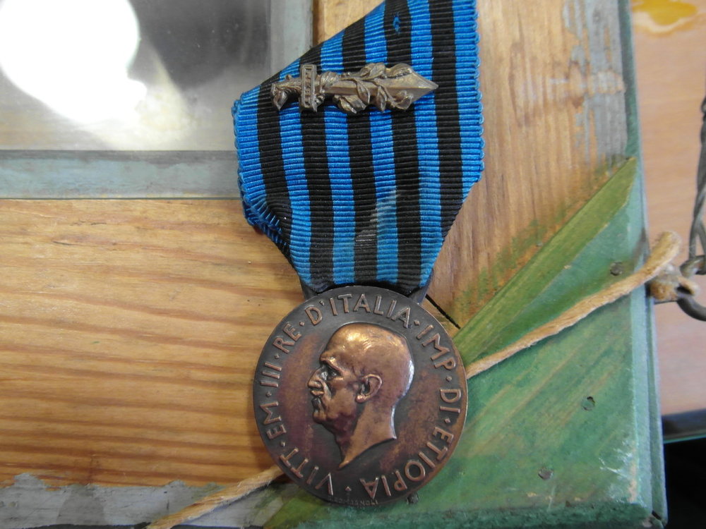 Medaglia Commemorativa A.o.i. Fronte.JPG